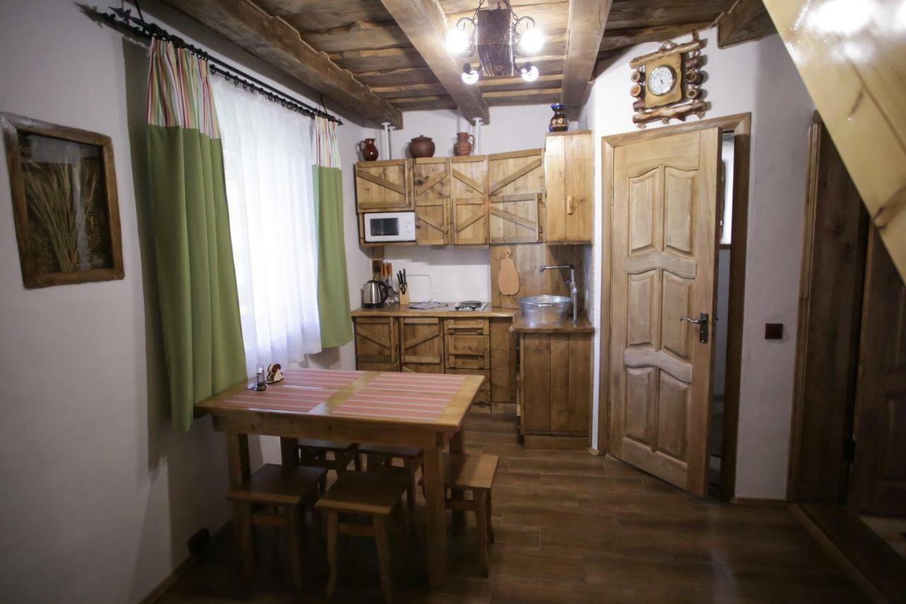 Еко Дім З Соломи Villa Solochyn Buitenkant foto